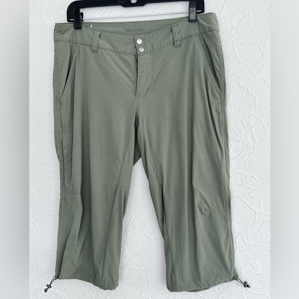 Women’s Columbia Omni-Shield Advanced Repellency Green Nylon Capri Pants Size 10